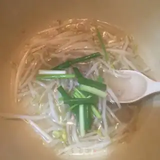 Make Bean sprouts step 4