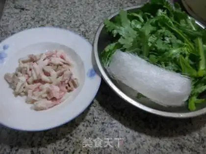 Make Pork fans cook artemisinin step 0