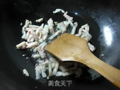 Make Pork fans cook artemisinin step 1