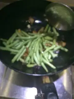 Make Five flowers and four beans step 4