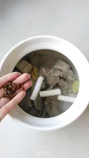 Make Rop and lamb soup step 4