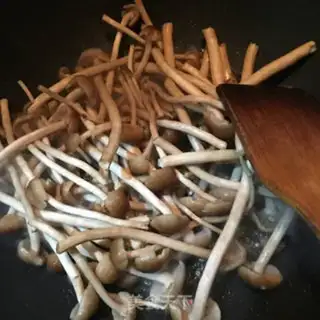 Make Tea mushrooms and garlic step 3