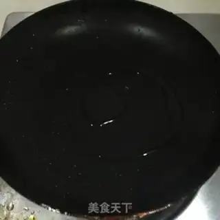 Make Little Pizza with the balls step 2