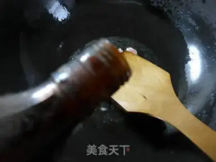 Make Squeeze meat and fried eggs step 2