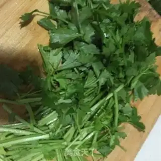 Make Celery fried eggs step 0