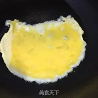 Make Celery fried eggs step 2