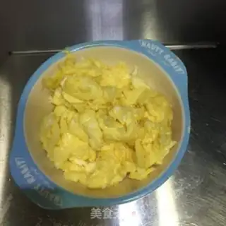 Make Celery fried eggs step 3