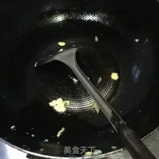 Make Celery fried eggs step 4