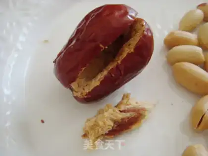 Make Red dates with peanuts step 2