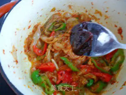 Make Hot cabbage tofu pot step 3