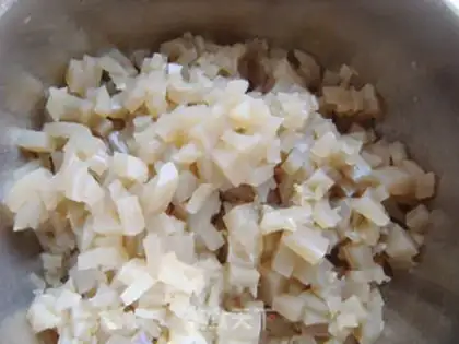 Make Soy sauce and sauerkraut step 1
