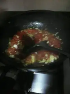 Make Tomato fried eggs step 8