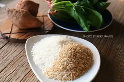 Make The sweet potato spinach rice step 0