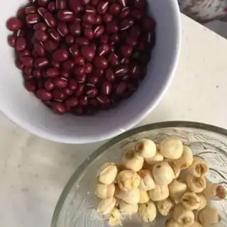 Make Red Bean Lotus Mashed step 0