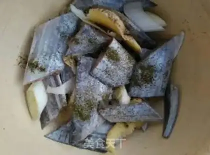 Make Fried larvae step 1