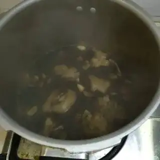 Make Red burning pig hoof step 6