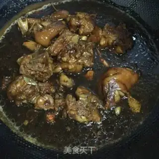 Make Red burning pig hoof step 7