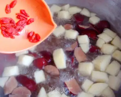 Make Red-tree apple water step 5