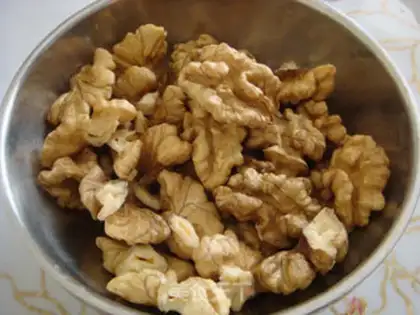 Make Red dates and walnuts step 0