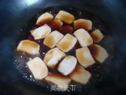 Make The cinnamon flower cake step 3