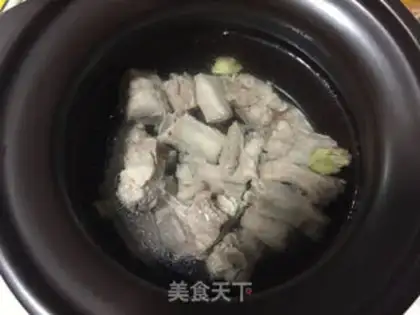 Make Pork bouquet soup step 2
