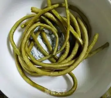 Make Sichuan sour pickles step 7