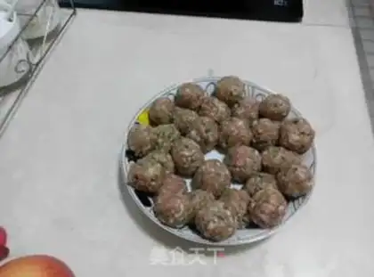 Make A meatball fan soup step 7
