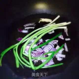 Make Hands on the onions step 2