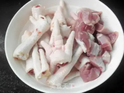 Make Red dates are for chicken feet step 2