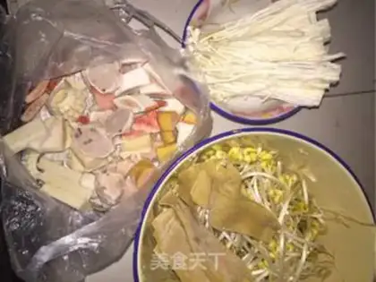 Make Spicy pot step 0