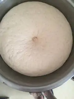Make Little onion meat buns step 6