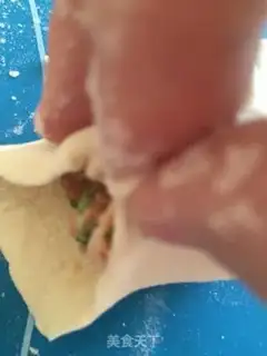 Make Little onion meat buns step 10