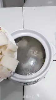 Make The Quilian bone soup step 2