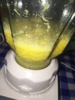 Make Fresh orange juice step 4