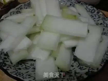 Make Seameat melon soup step 0
