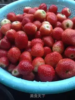 Make Strawberry sauce step 0