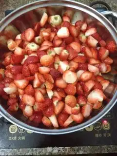 Make Strawberry sauce step 1