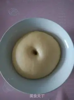 Make Hand toe toe with ham and bread step 2