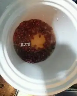 Make Red bean bean bean soup step 1
