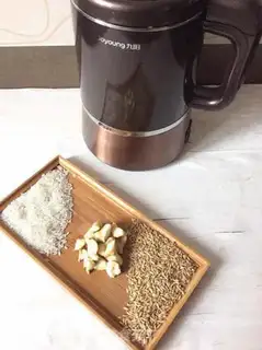 Make Chestnuts and rice step 0