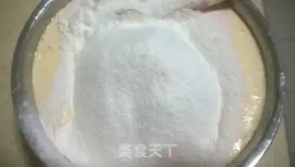 Make The cranberry marfin cake step 5