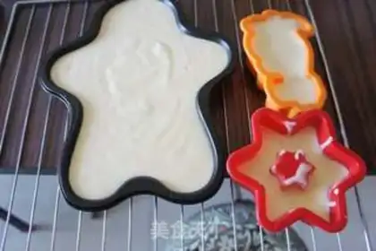 Make Snowman cake step 5