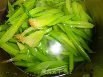 Make Spam celery step 3