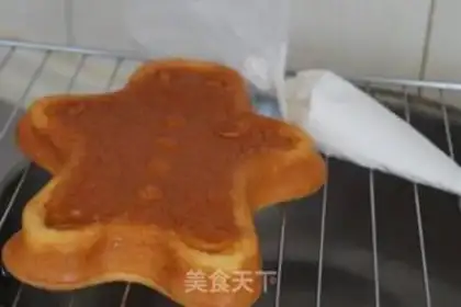 Make Snowman cake step 11