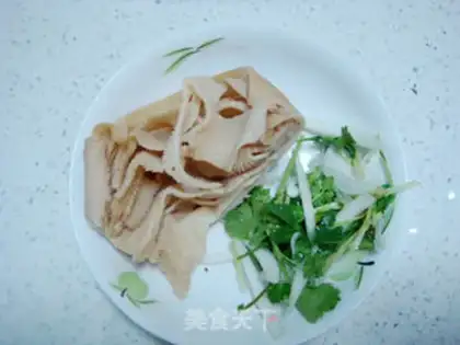 Make Spicy cow leaves step 0