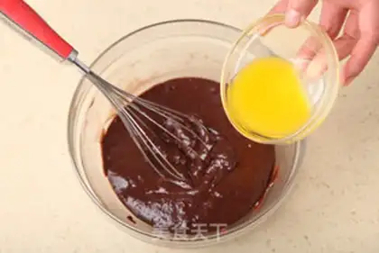 Make Chocolate latte step 1