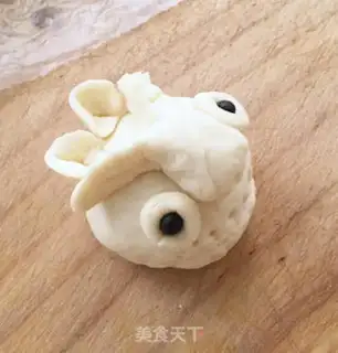 Make Little tiger flower step 18