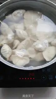 Make Porky cabbage and pork dumplings step 11