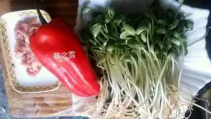 Make Bean sprouts step 0