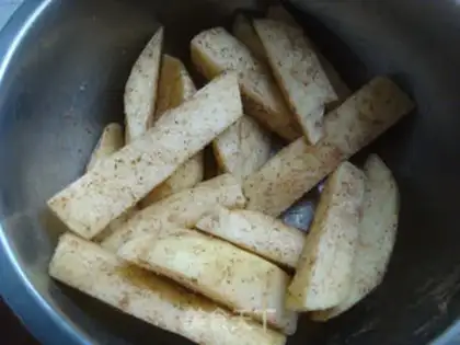 Make Roast potatoes step 4